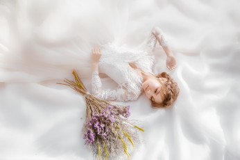 Картинка девушки -unsort+ невесты лицо цветы азиатка платье фон