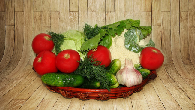 Обои картинки фото еда, овощи, капуста, помидоры, огурцы, чеснок, укроп