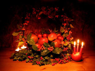 обоя еда, Яблоки, боярышник, корзина, свечи, композиция