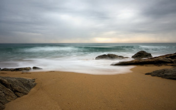 Картинка природа побережье пена волны песок