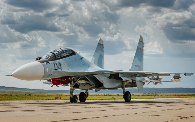 Обои картинки фото авиация, боевые самолёты, су-30см, российский, двухместный, небо, аэродром, истребитель, многоцелевой