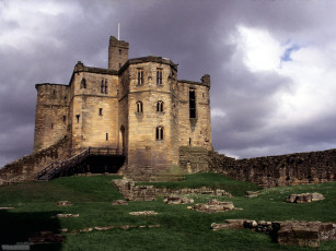 Картинка warkworth+castle +northumberland +england города замки+англии замок развалины лужайка