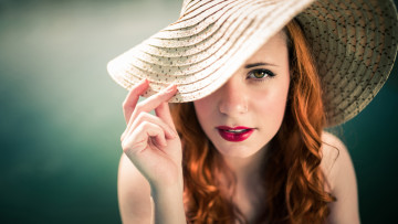 Картинка девушки -+лица +портреты рыжие волосы шляпа