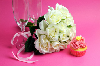 Картинка цветы букеты +композиции розы букет пирожное бокалы