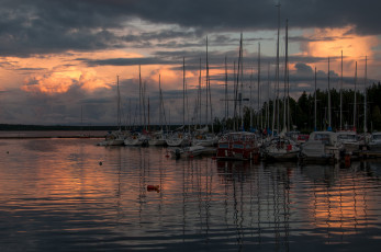 Картинка корабли лодки +шлюпки закат небо пристань