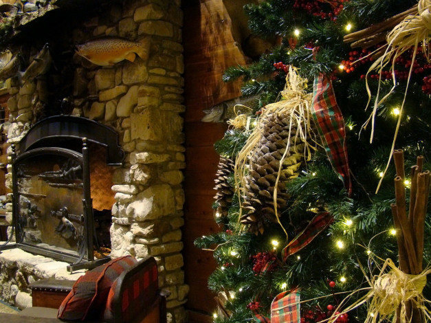 Обои картинки фото праздничные, новогодний, очаг, украшения, елка