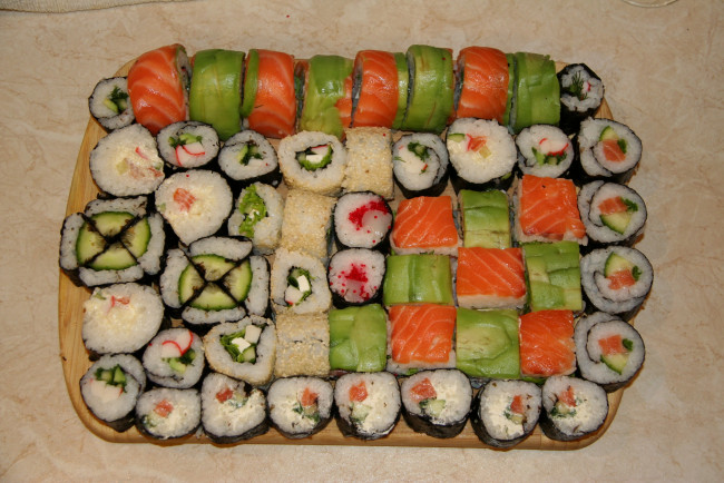 Обои картинки фото еда, рыба, морепродукты, суши, роллы, рис