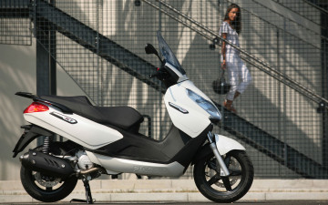 Картинка мотоциклы piaggio motorcycle x7 300
