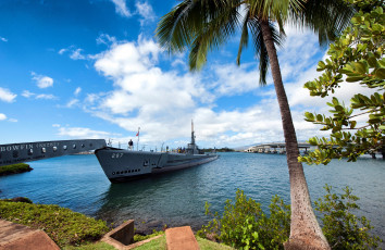 Картинка корабли подводные+лодки причал субмарина сходни гавань гавайи