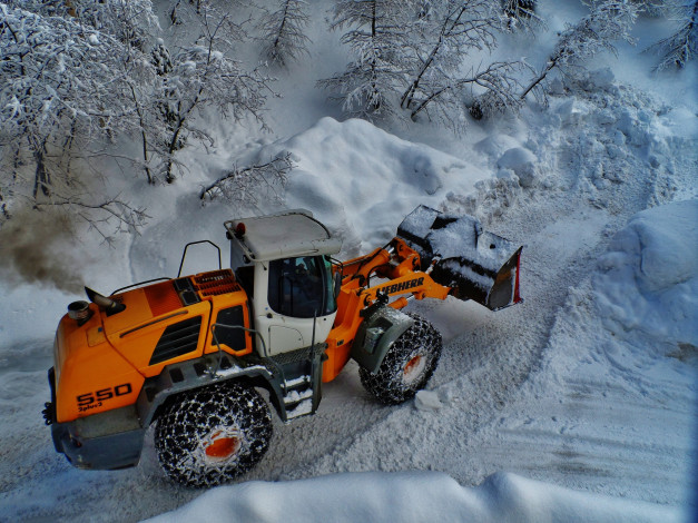 Обои картинки фото техника, бульдозеры на колёсах, трактор, дорожный, расчистка, колесный, ковш, снег