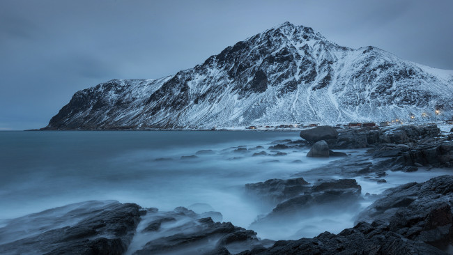Обои картинки фото природа, побережье, горы, coast, нурланн, norwegian, sea, берег, norway, нордланд, mountains, норвегия, норвежское, море, nordland