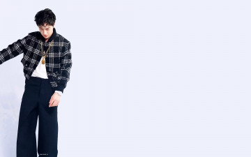 Картинка мужчины wang+yi+bo актер пиджак штаны куло