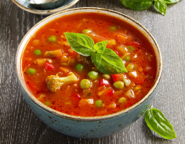 Обои картинки фото еда, первые блюда, базилик, суп