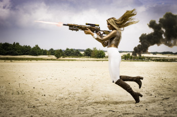 Картинка девушки -unsort+ девушки+с+оружием оружие девушка