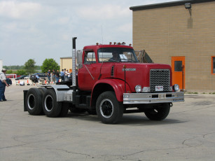 Картинка hendrickson+truck автомобили грузовики грузовик тяжёлый тягач седельный