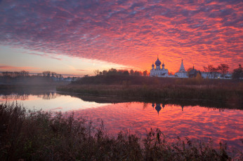 Картинка города -+православные+церкви +монастыри природа фантастика солнце закат зелень