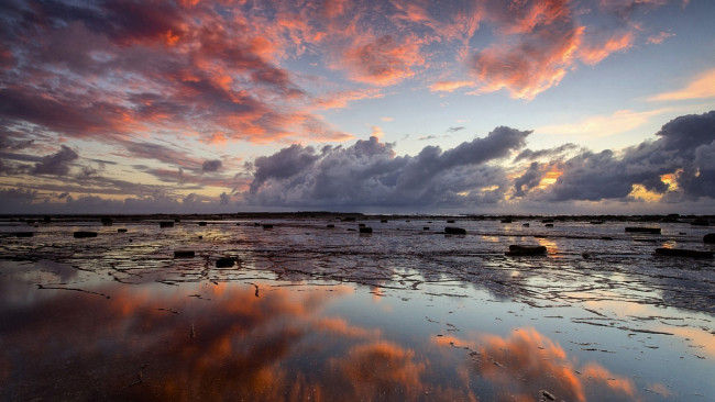 Обои картинки фото природа, побережье, небо, glenn-crouch, отражение, рассвет, облака