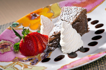 Картинка еда мороженое +десерты десерт клубника сливки
