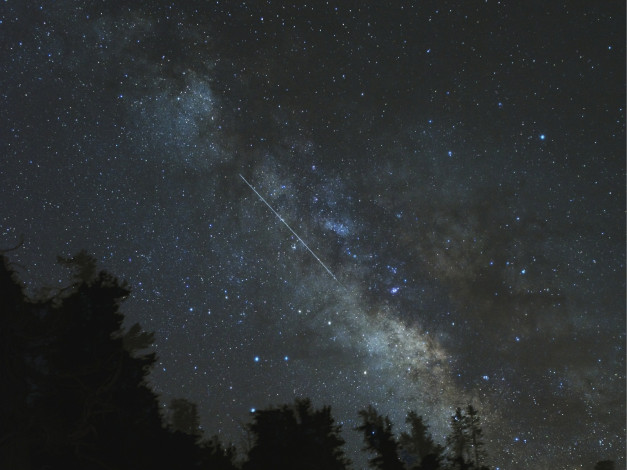 Обои картинки фото метеор, млечный, путь, космос, звезды, созвездия