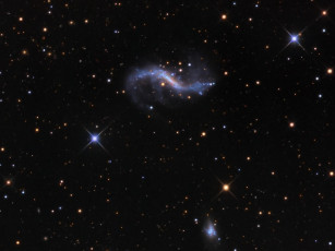 Картинка ngc 4731 космос галактики туманности