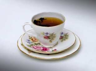 Картинка еда напитки +Чай блюдце чаинки чашка чай