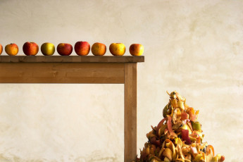 Картинка еда Яблоки композиция кожура яблоки стол