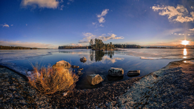 Обои картинки фото природа, реки, озера, финляндия, деревья, лёд, озеро, закат