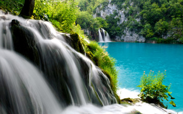 обоя природа, водопады, куст, вода