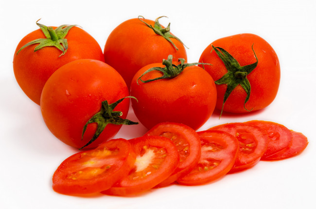 Обои картинки фото еда, помидоры, красные, томаты, ломтики