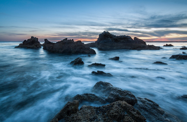 Обои картинки фото природа, побережье, океан, камни, туман, тучи