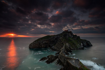 Картинка природа восходы закаты сумрак море остров крепость