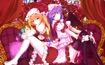 Картинка аниме touhou flandre scarlet софа красные розы девушки арт bakanoe remilia цветы