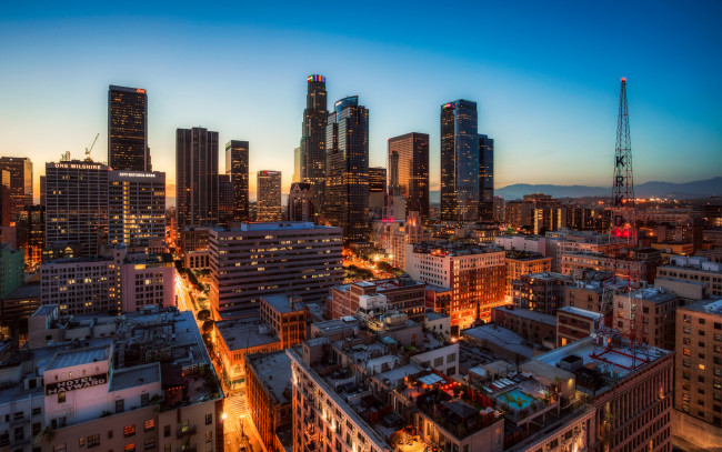 Обои картинки фото downtown la rooftop, города, лос-анджелес , сша, огни, небоскребы, рассвет