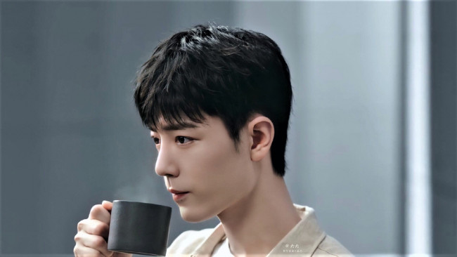 Обои картинки фото мужчины, xiao zhan, актер, лицо, чашка