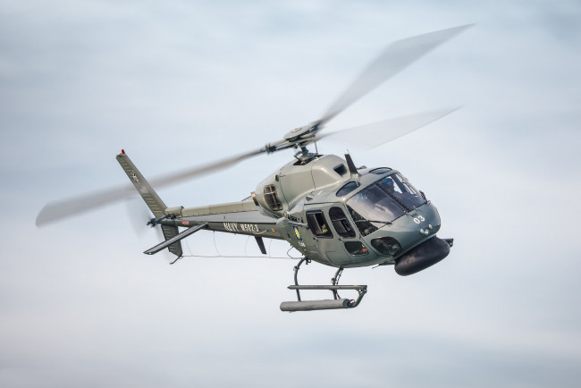 Обои картинки фото eurocopter as-555sn, авиация, вертолёты, вертушка