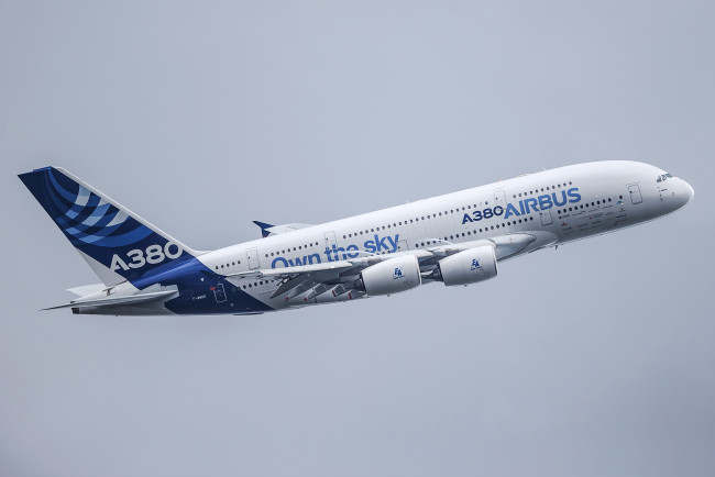 Обои картинки фото авиация, пассажирские, самолёты, airbus, a380