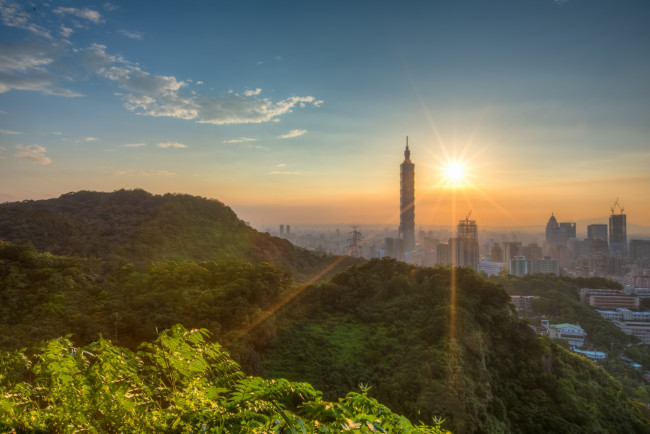 Обои картинки фото города, тайбэй, тайвань, небоскреб, солнце
