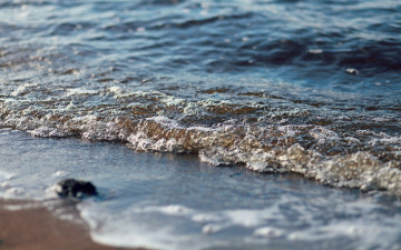 Картинка природа вода камень песок волна берег пена