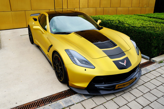 Обои картинки фото 2014 chevrolet corvette c7  stingray , geigercars, автомобили, corvette, тюнинг, stingray, chevrolet, желтый