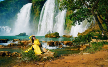 Картинка девушки -unsort+ азиатки восточная девушка платье природа водопад
