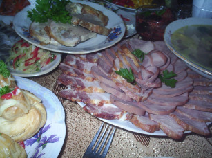Картинка мясное ассорти еда колбасные изделия