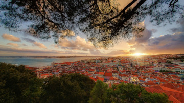 обоя lisbon, города, лиссабон , португалия, город, панорама