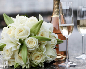 Картинка цветы букеты композиции букет розы лилии шампанское