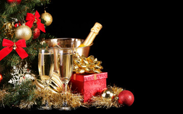 Картинка праздничные угощения бокалы подарок елка шампанское украшения новый год