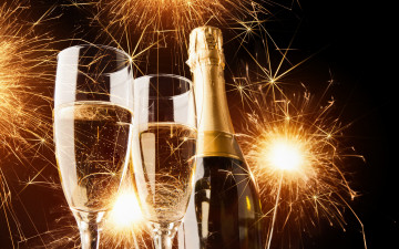 Картинка праздничные угощения бокалы сапют шампанское новый год