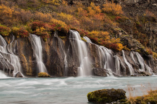 Обои картинки фото природа, водопады, осень, водопад, река, скала, горы
