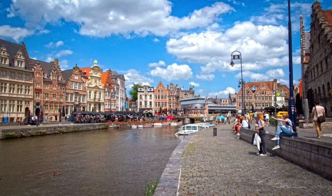 Обои картинки фото города, гент , бельгия, канал, набережная, старинные, дома, кафе