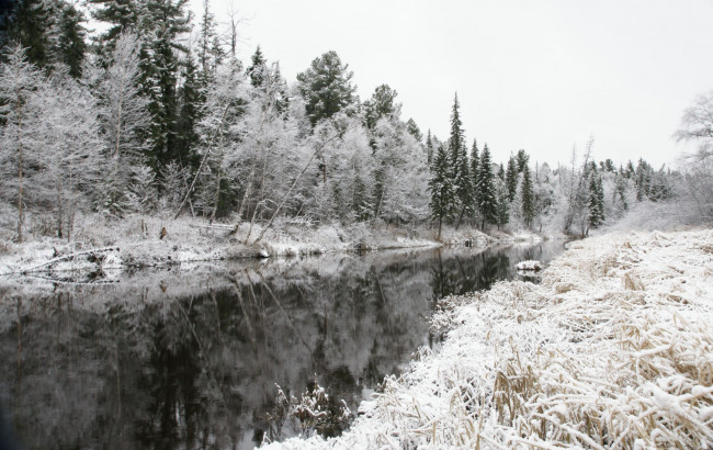 Обои картинки фото природа, нижневартовска, реки, озера, снег, река, деревья, зима, нижневартовск, лес