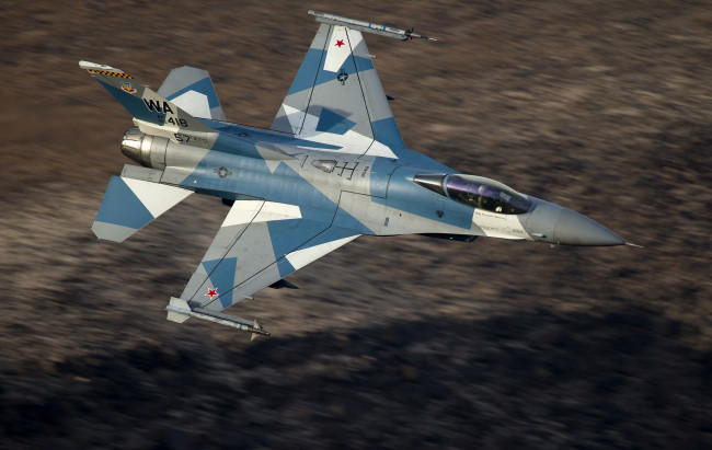 Обои картинки фото f-16c fighting falcon, авиация, боевые самолёты, ввс