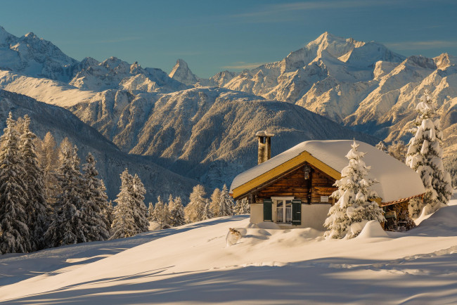 Обои картинки фото природа, зима, горы, снег, дом